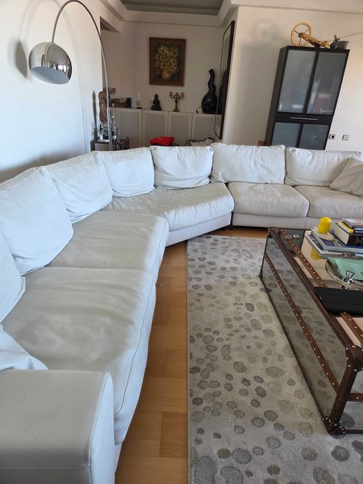 Natuzzi leather sofa in great condition!
