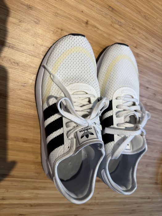 Tenis adidas 43,5