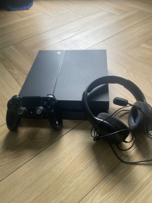 Ps4+gry+pad i słuchawki