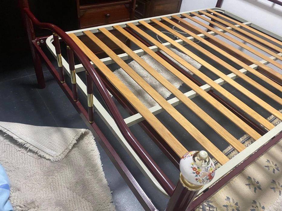 Cama metal 183x133 excelente estado