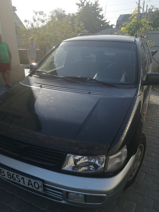 Мітцубісі спейсвагон