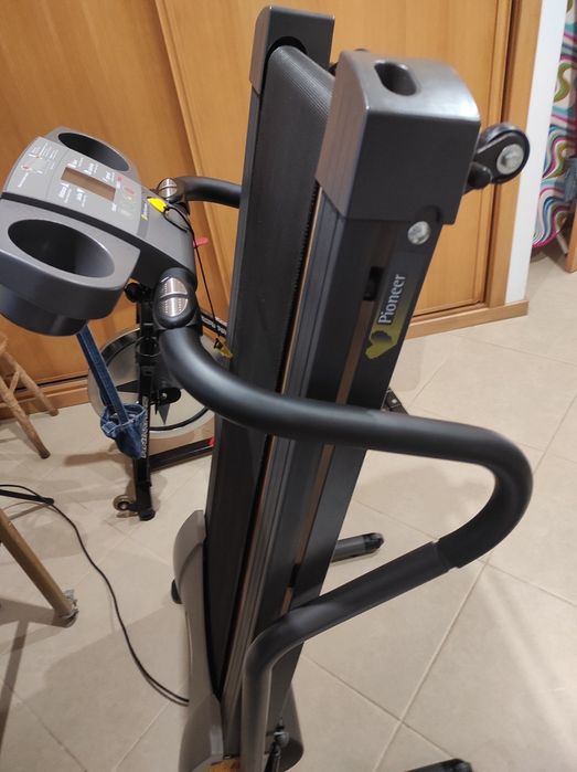 BH Treadmill with Very Little Use64738935401987123