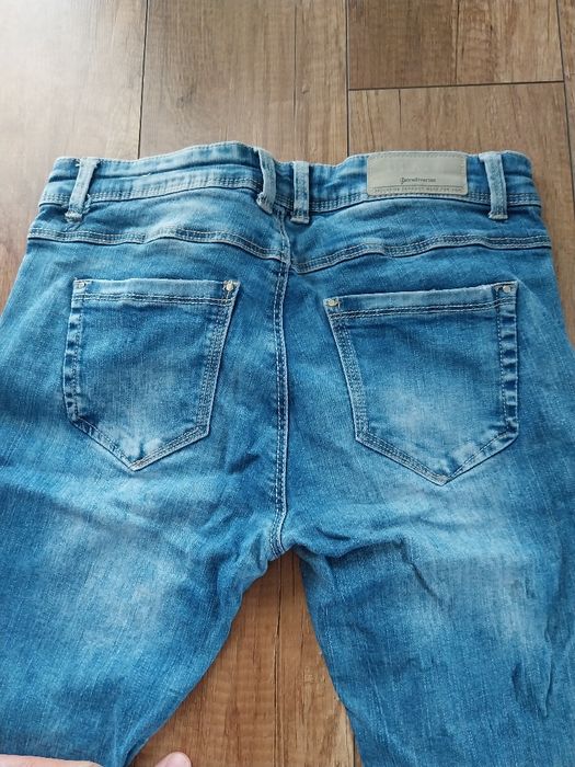 Spodnie jeansowe L STRADIvarius