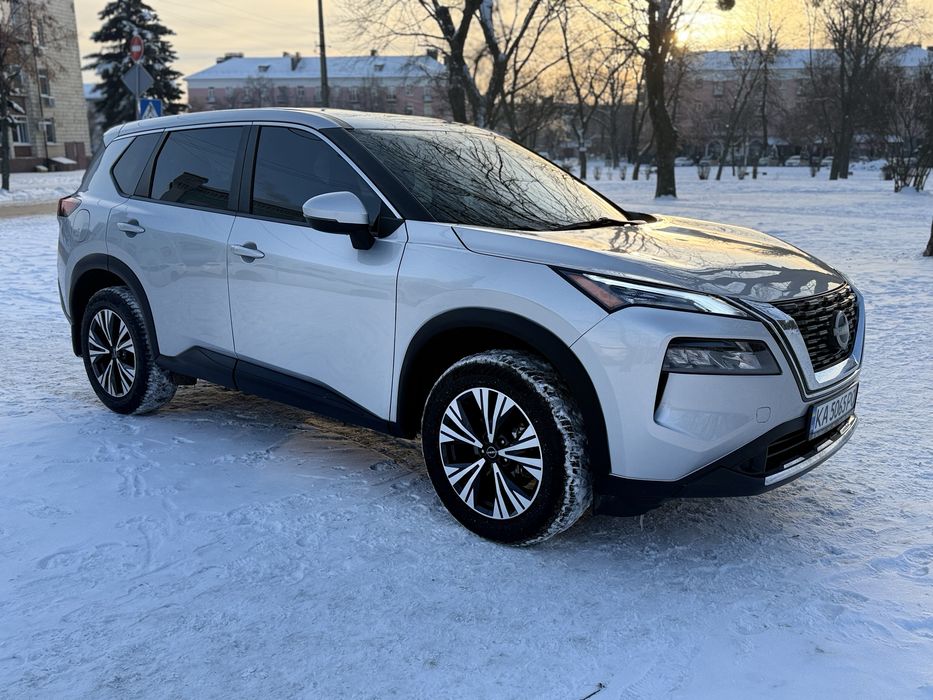 Продам нисан Рог