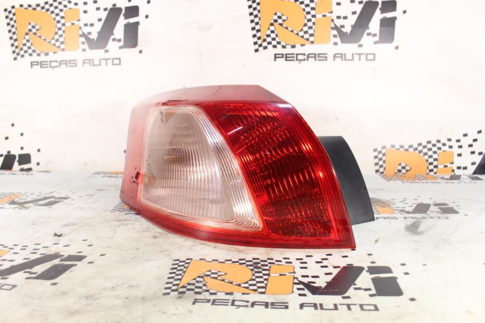 Farolim esquerdo MITSUBISHI Lancer VIII Sportback (CX_A)