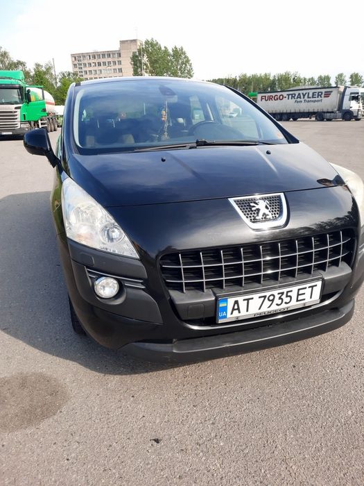 Продам Пежо 3008