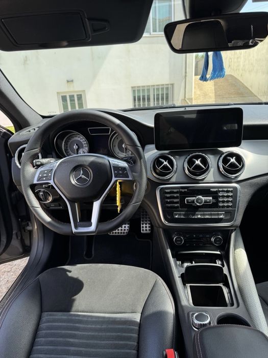 Mercedes-Benz GLA-220 CDI AMG Line
