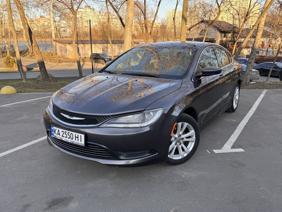 Продам авто Chrysler 200 2016 2.4l