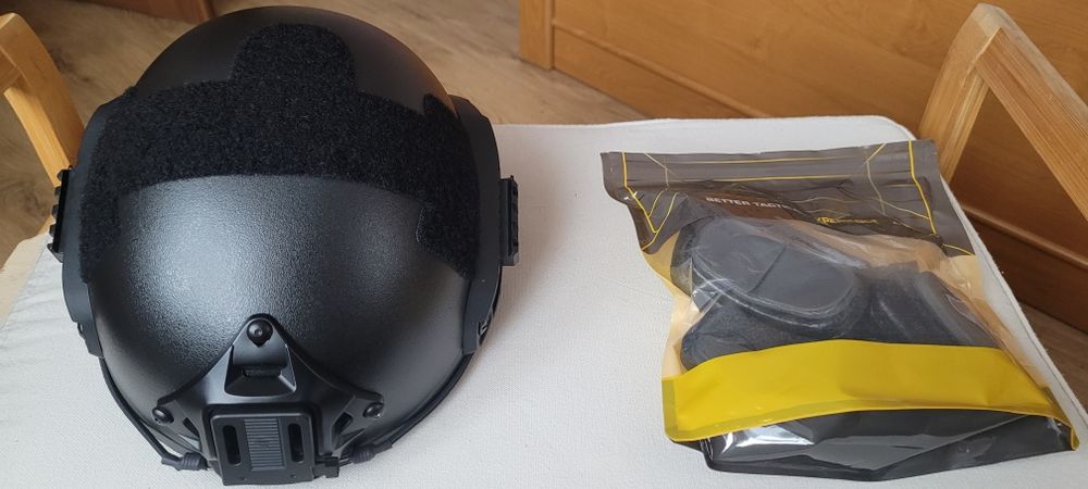 Replika hełmu FAST High Cut. Nowy.