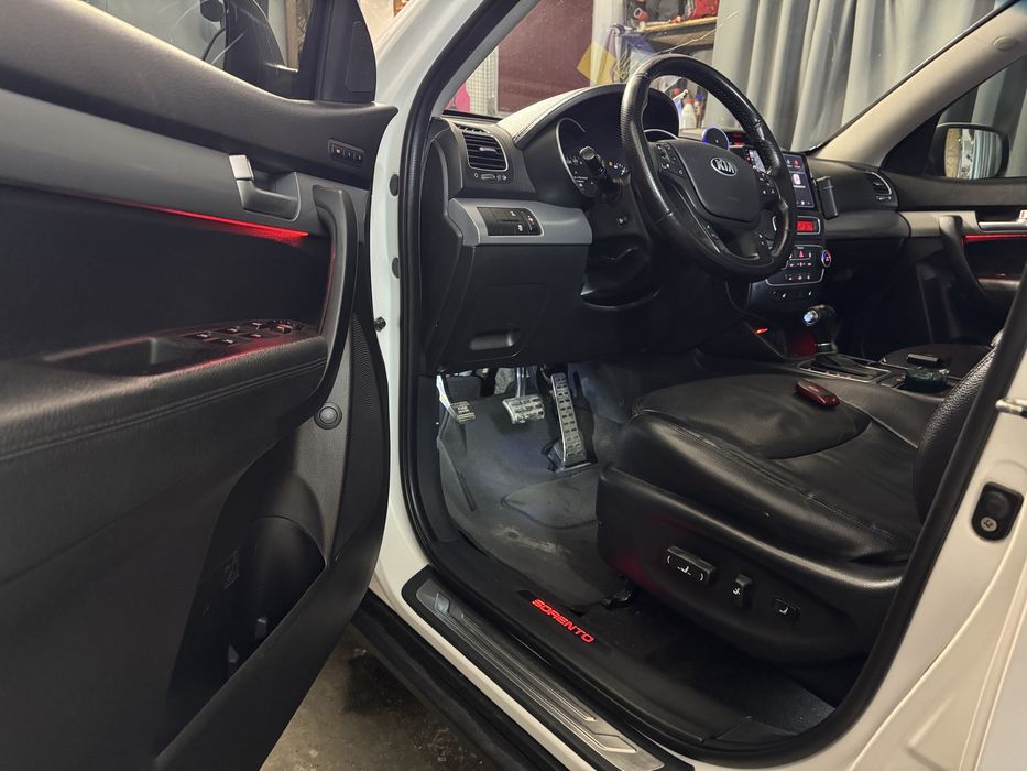 Kia Sorento 7 місць