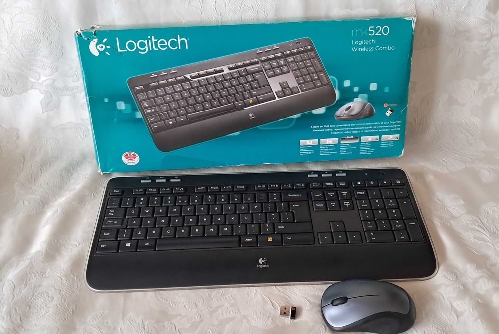 Zestaw klawiatura + mysz Logitech Wireless Combo MK520