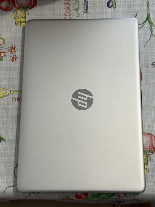 Computador HP i5 12GB RAM