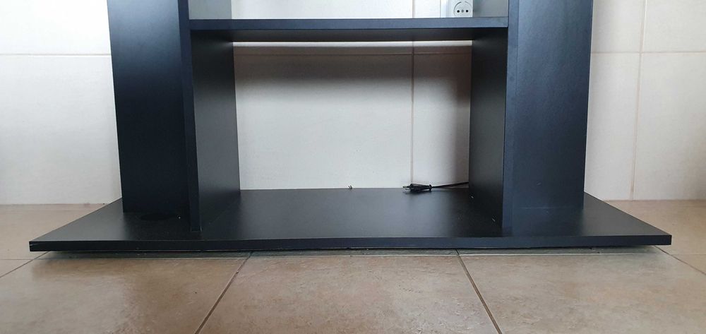 Cômoda Moderna e Prática à Venda - Oportunidade Única!