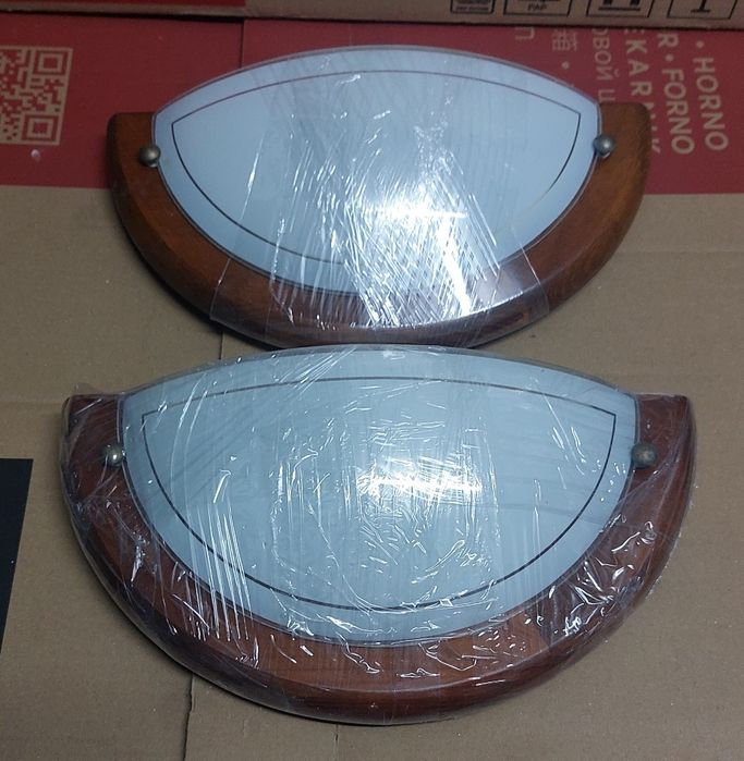 1 candeeiro meia- lua