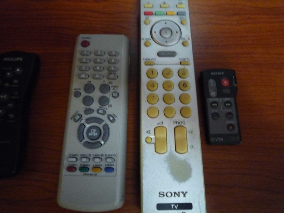 Оригинальный пульт Sony.Teac.Philips.Samsung