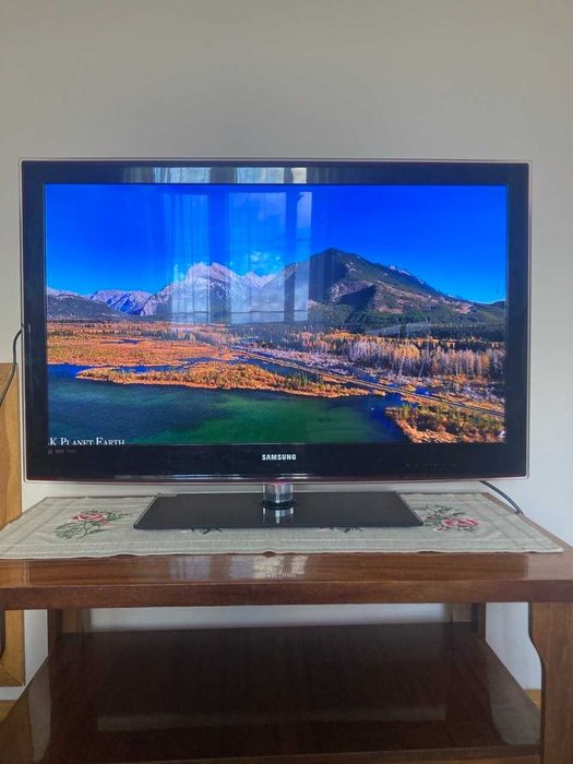 Телевізор 40" Samsung UE40B6000VP LED / Ultra Slim + Smart Tv