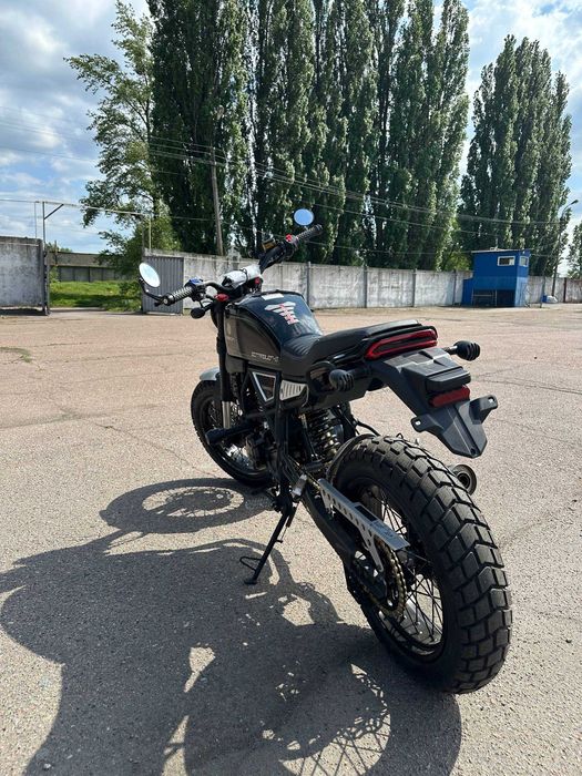 Мотоцикл GEON SCRAMBLER (300 FE 17/17 МКПП 6 II)