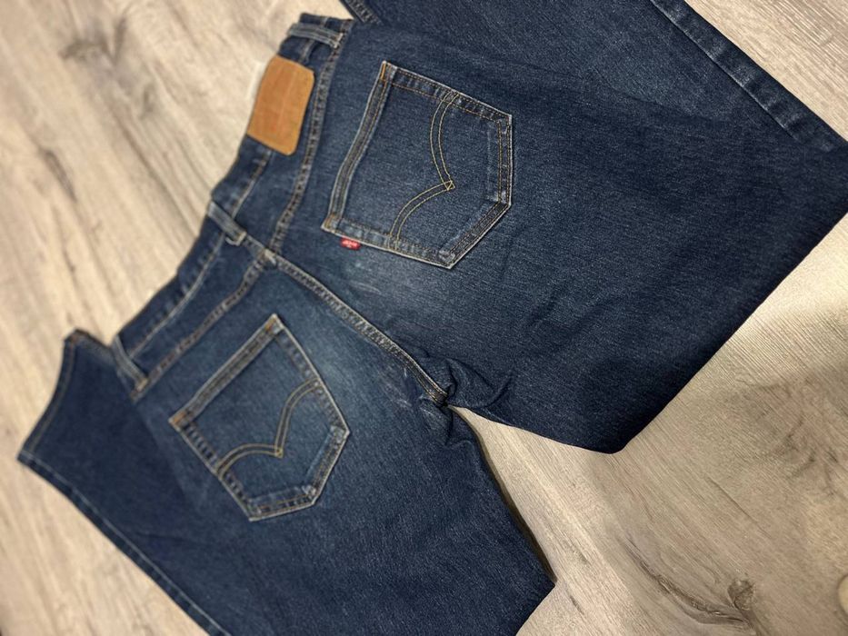 Продам джинси LEVIS 511