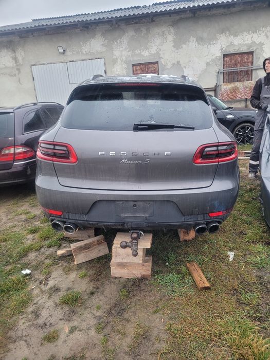 Porsche Macan запчастини