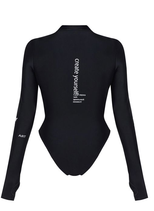 Боді чорного кольору з тату принтом One by one