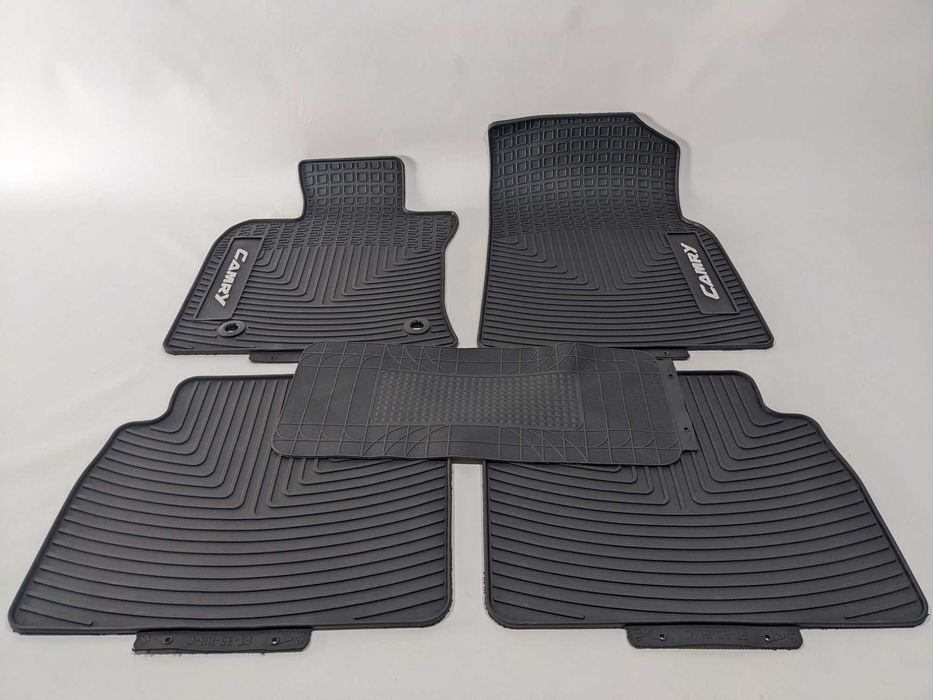 Гумові килимки Кемрі Toyota Camry 40 50 55 70 75 коврики Тойоту Камри