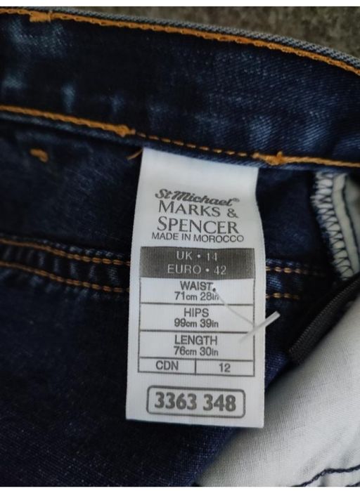 Джинсова спідниця міді,нова.