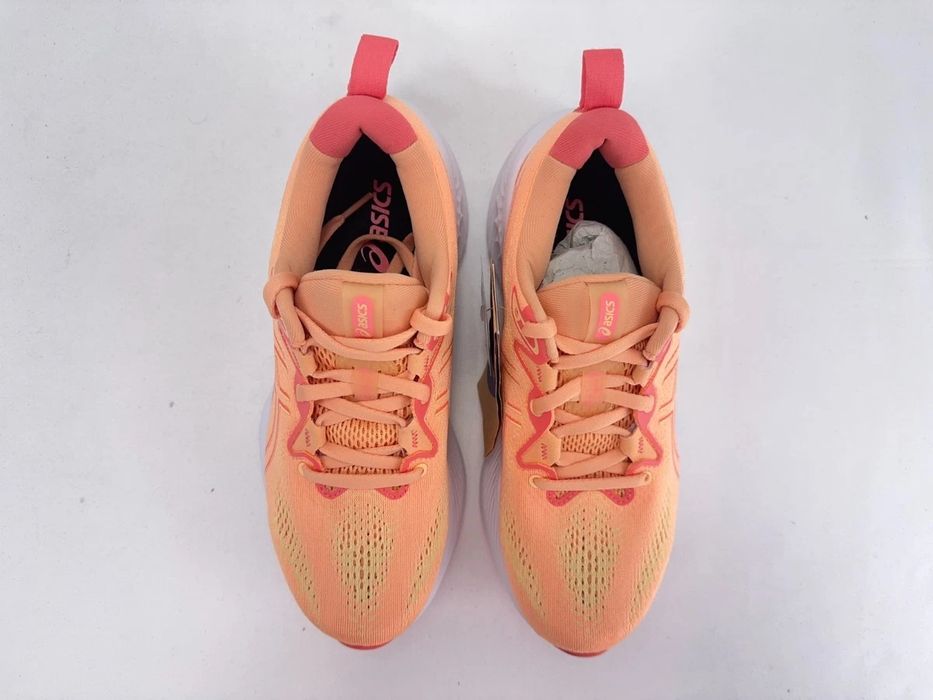 Кросівк Asics GEL-CUMULUS, модель 2022 року.Розмір 39,5(устілка 25 см)