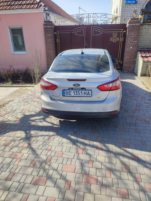 Форд фокус se 2012