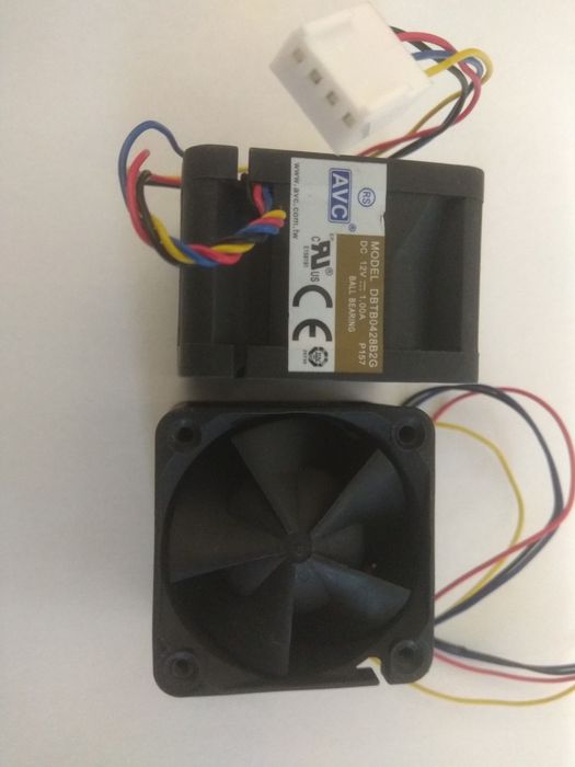 Кулер вентилятор на 12в/24в 40мм 4010 4020