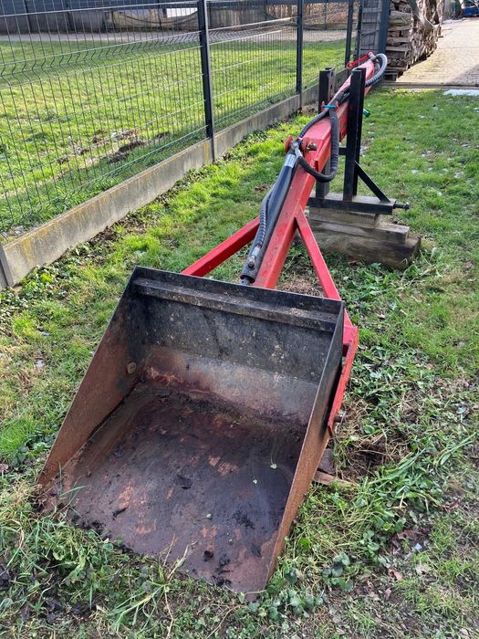 ładowacz na tył ciągnika TUZ, łyżka otwierana hydraulicznie