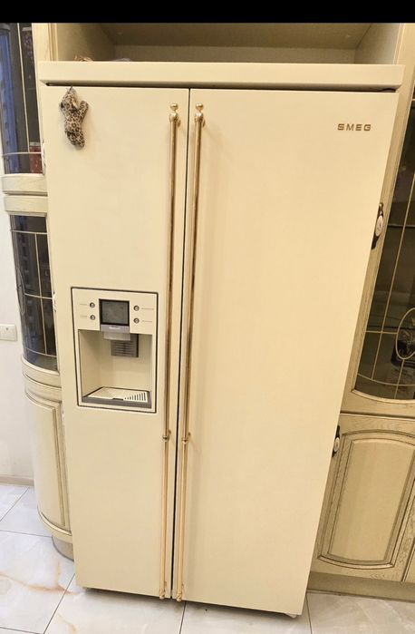 Продам холодильник,,Smeg,,