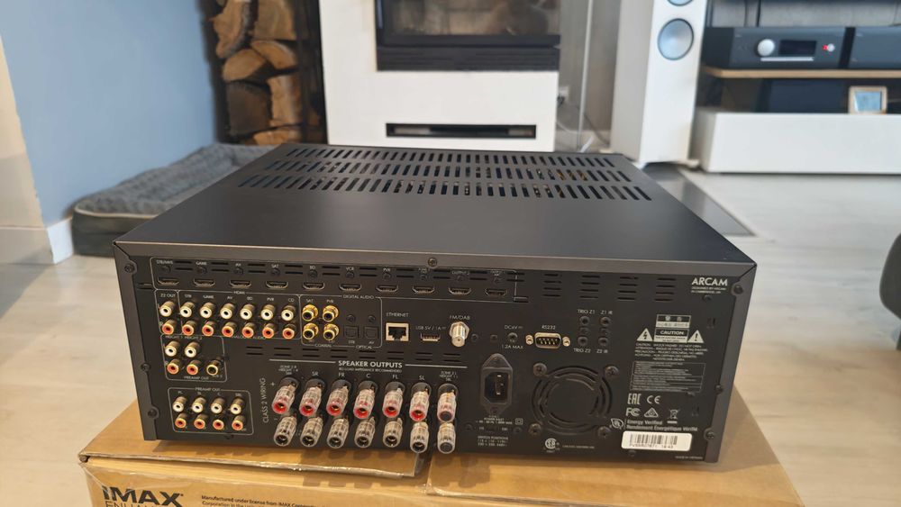Arcam AVR550 – Audiofilski Amplituner Kina Domowego Pełen Komplet Dirac Live
