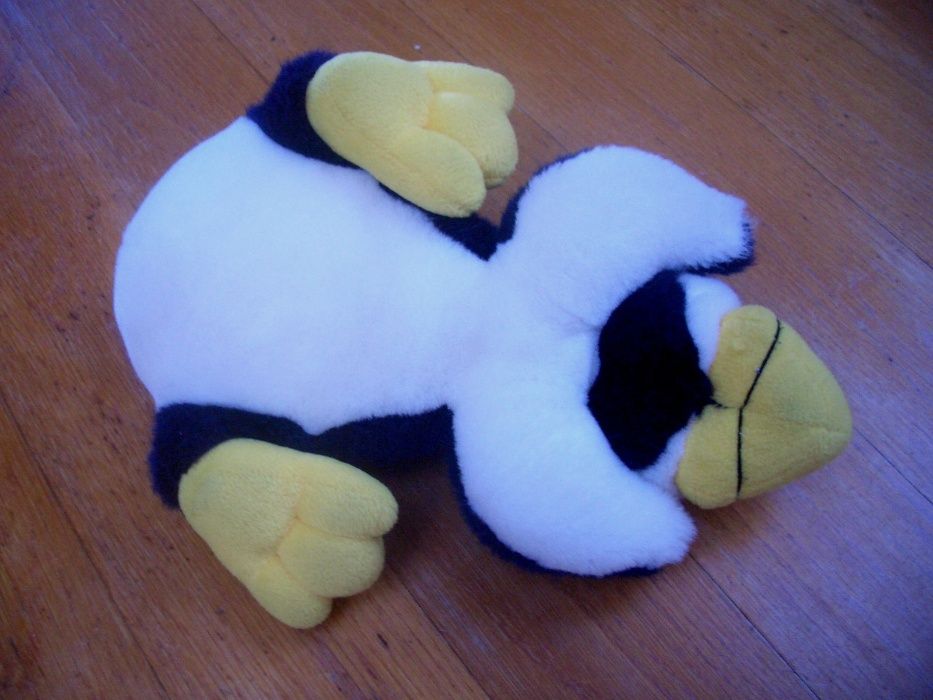 Pinguim de peluche