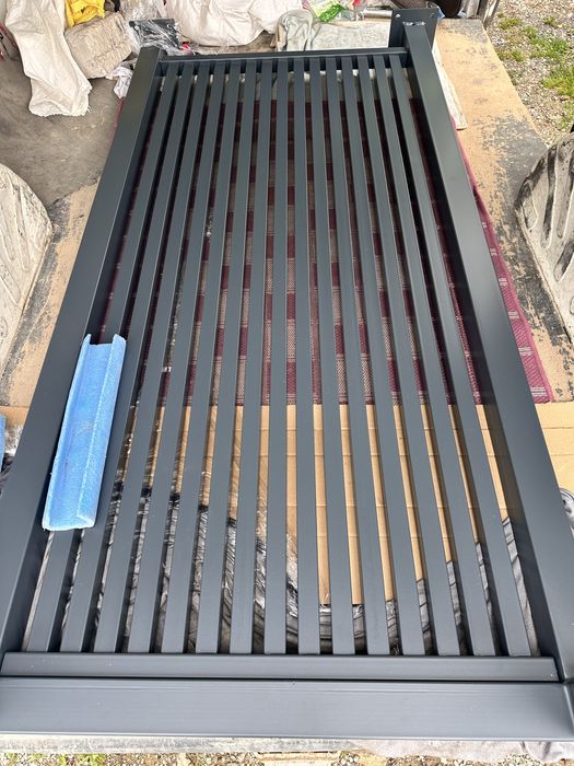 Zadaszenie ,daszek konstrukcja nad drzwi lub furtkę transpotr