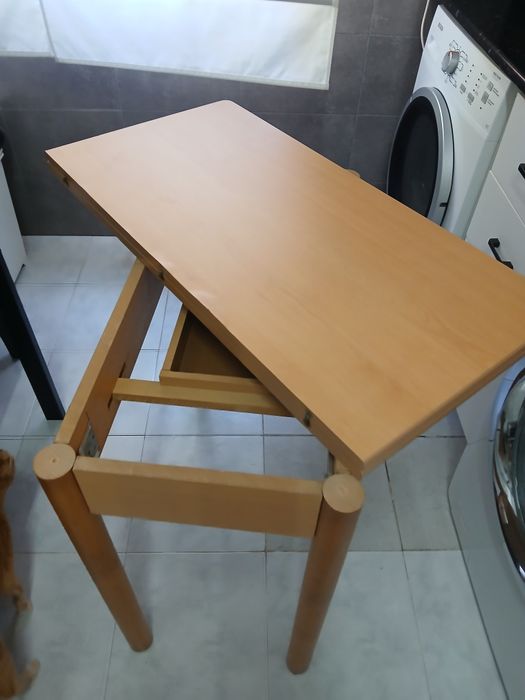 Mesa de cozinha extensível