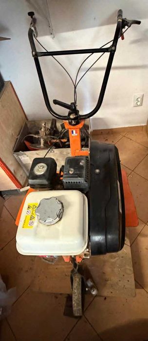 Vendo motoenxada com alfaias  Olhão