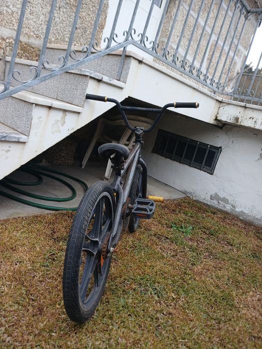Bicicleta  bmx usada