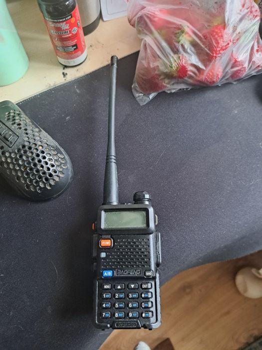 Radiotelefon baofeng uv-5r-htq