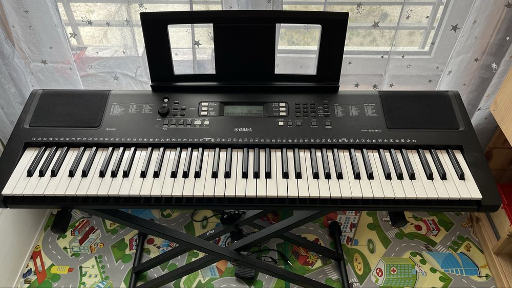 Teclado Yamaha PSR-EW310 excelente estado como novo