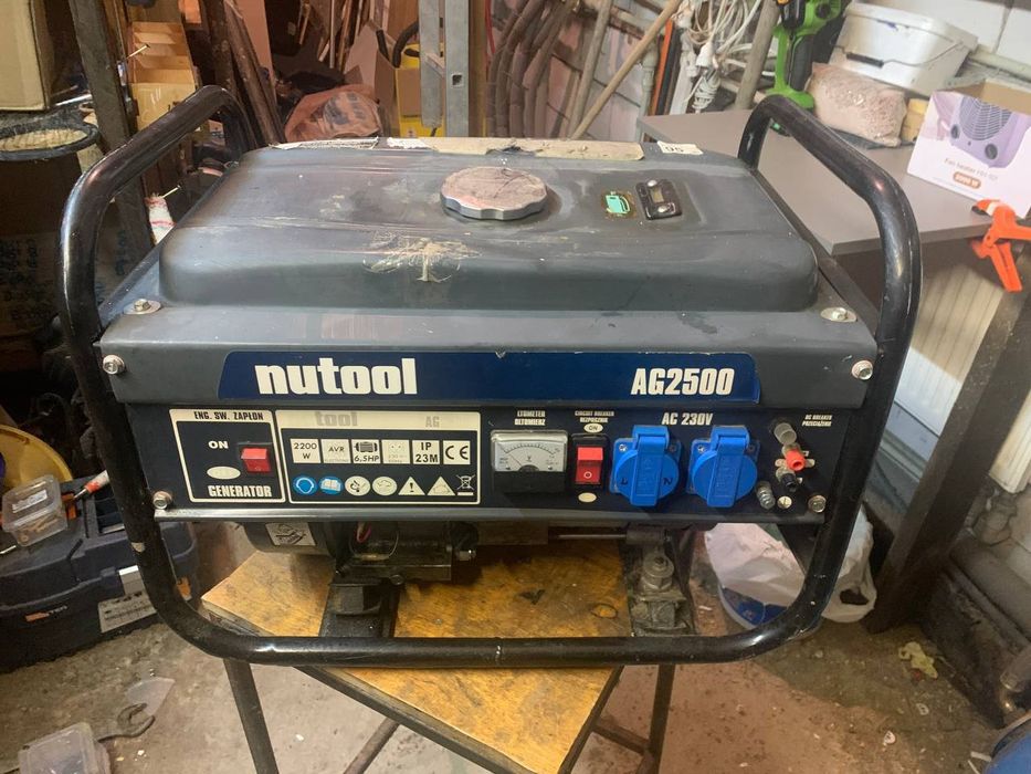 Генератор на запчасти (Не работает)