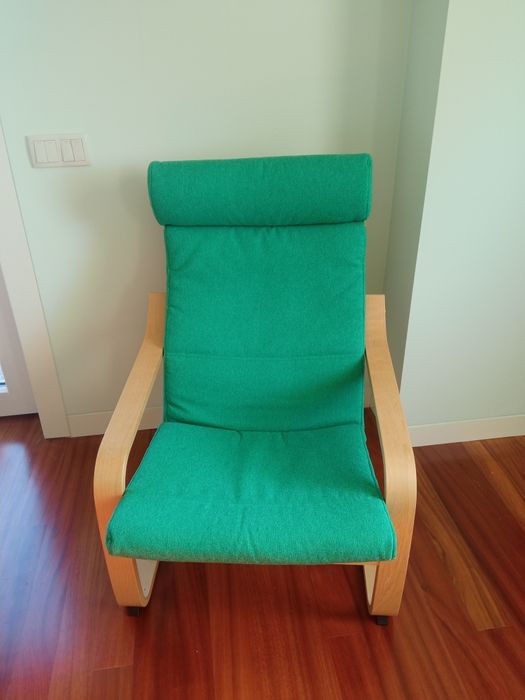 Poltrona IKEA sem repousa pés