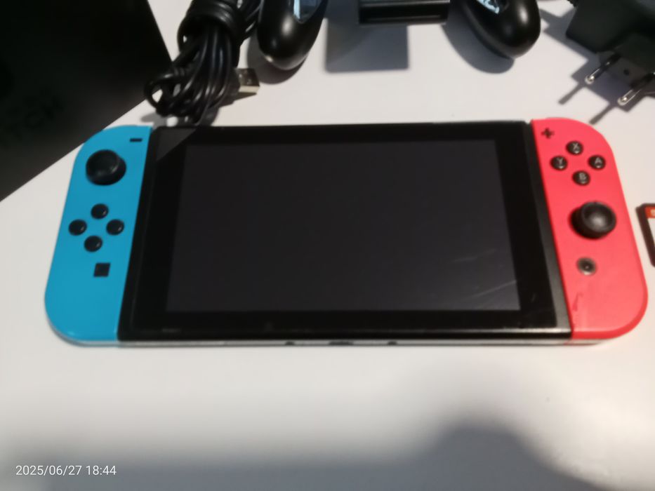Nintendo switch  z grami
