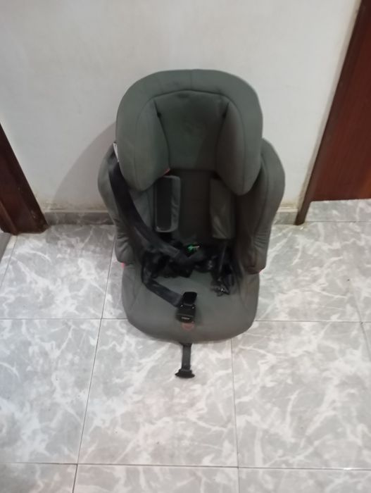 Carrinho de bebe com cadeiras