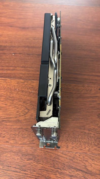 Vendo MSI R9 270X Gaming 2G (Para reparação)64552473261571123