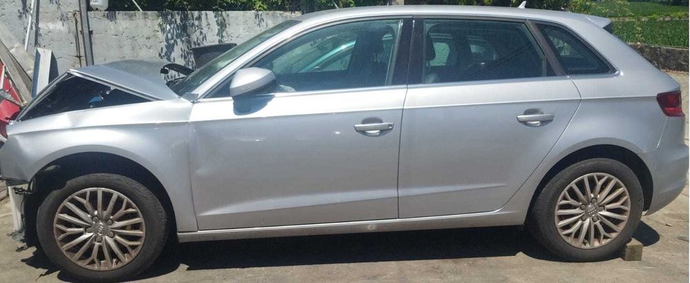 Audi A3 1.6 TDI 2014 | PARA PEÇAS |
