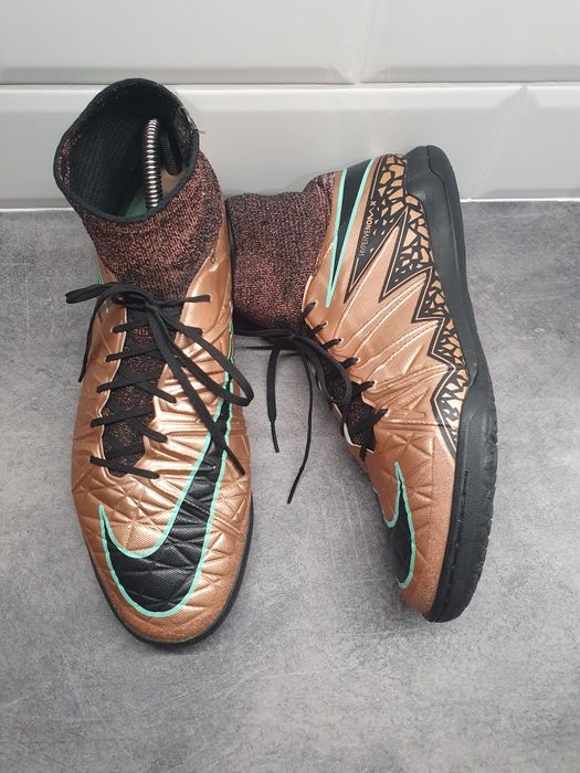 Profesjonalne Elite halówki Nike HypervenomX Proximo IC 42,5