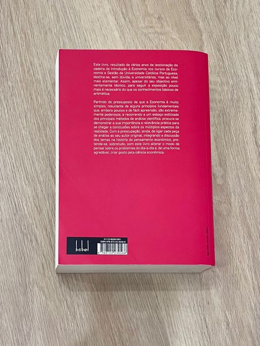 Manual "Introduction to Economics" by João César das Neves64738750841601121