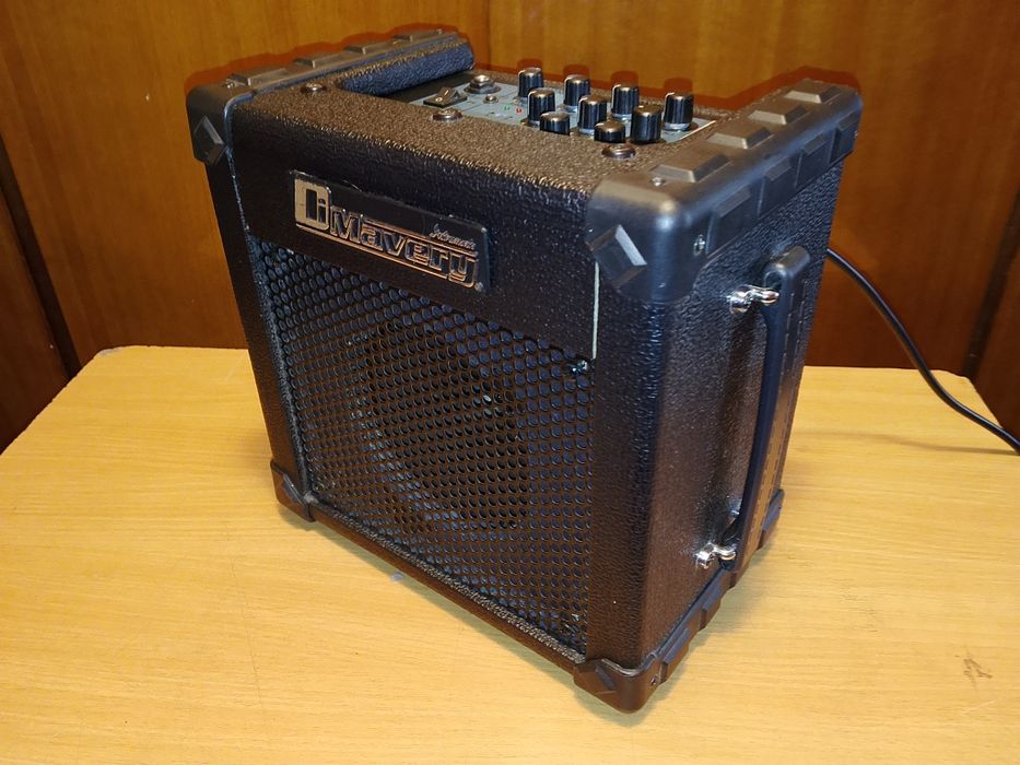 Wzmacniacz gitarowy Dimavery Deluxe -l