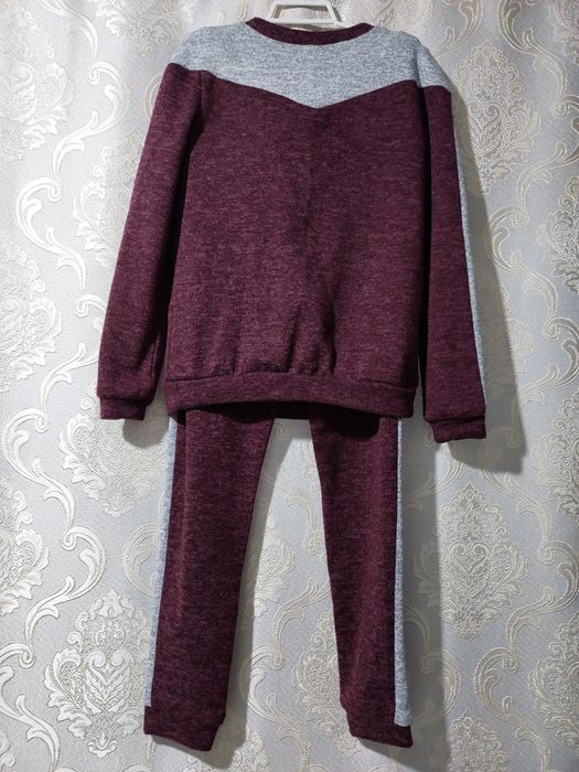 Теплий спортивний костюм для вагітних