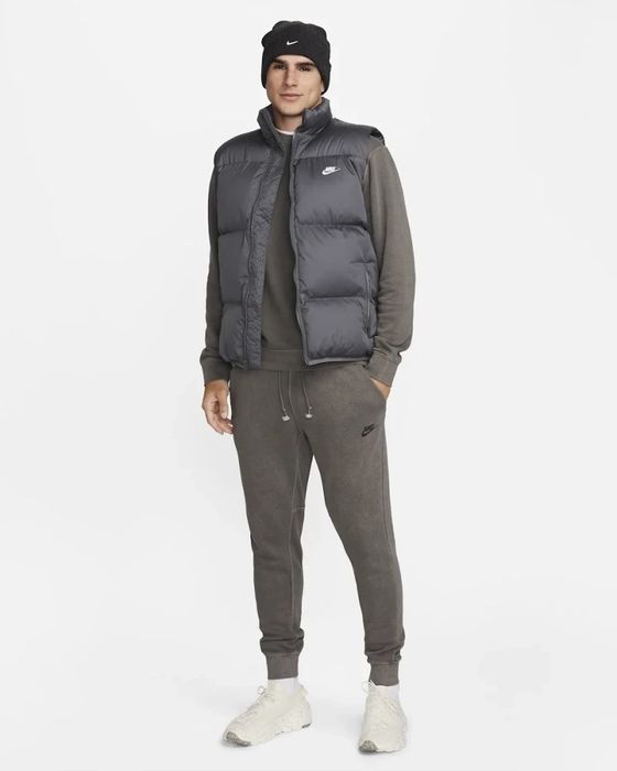 Жилет Nike  CLUB PUFFER VEST . Розмір М